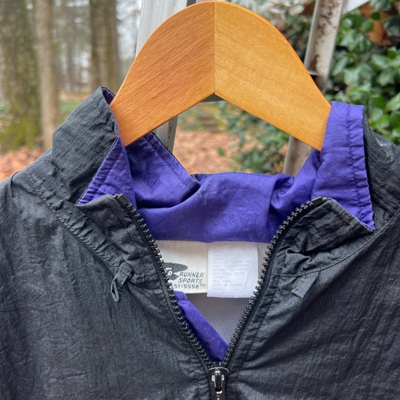 Vintage 80s Black Windbreaker with Purple and Red Accents - Picture 2 of 3